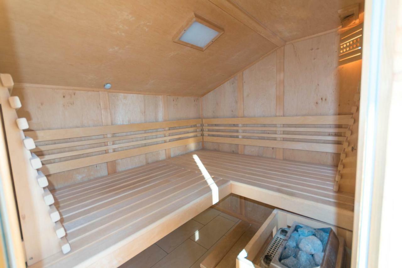 Ski-N-Lake - The Alps View Apartment เซลล์อัมเซ ภายนอก รูปภาพ
